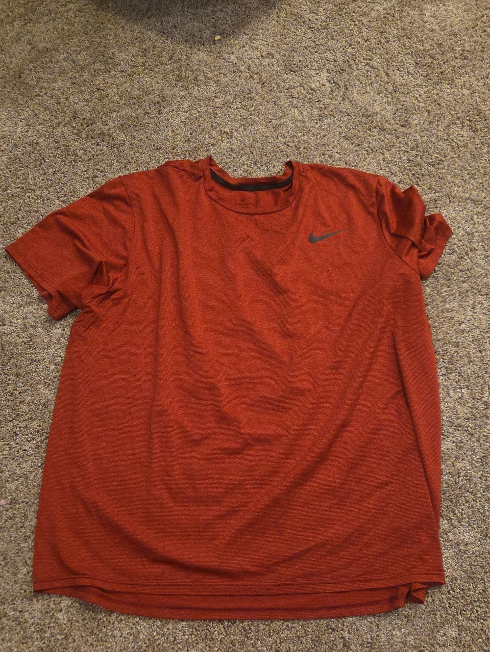 Nike Men’s Dri-FIT Red Heather Performance T-Shirt